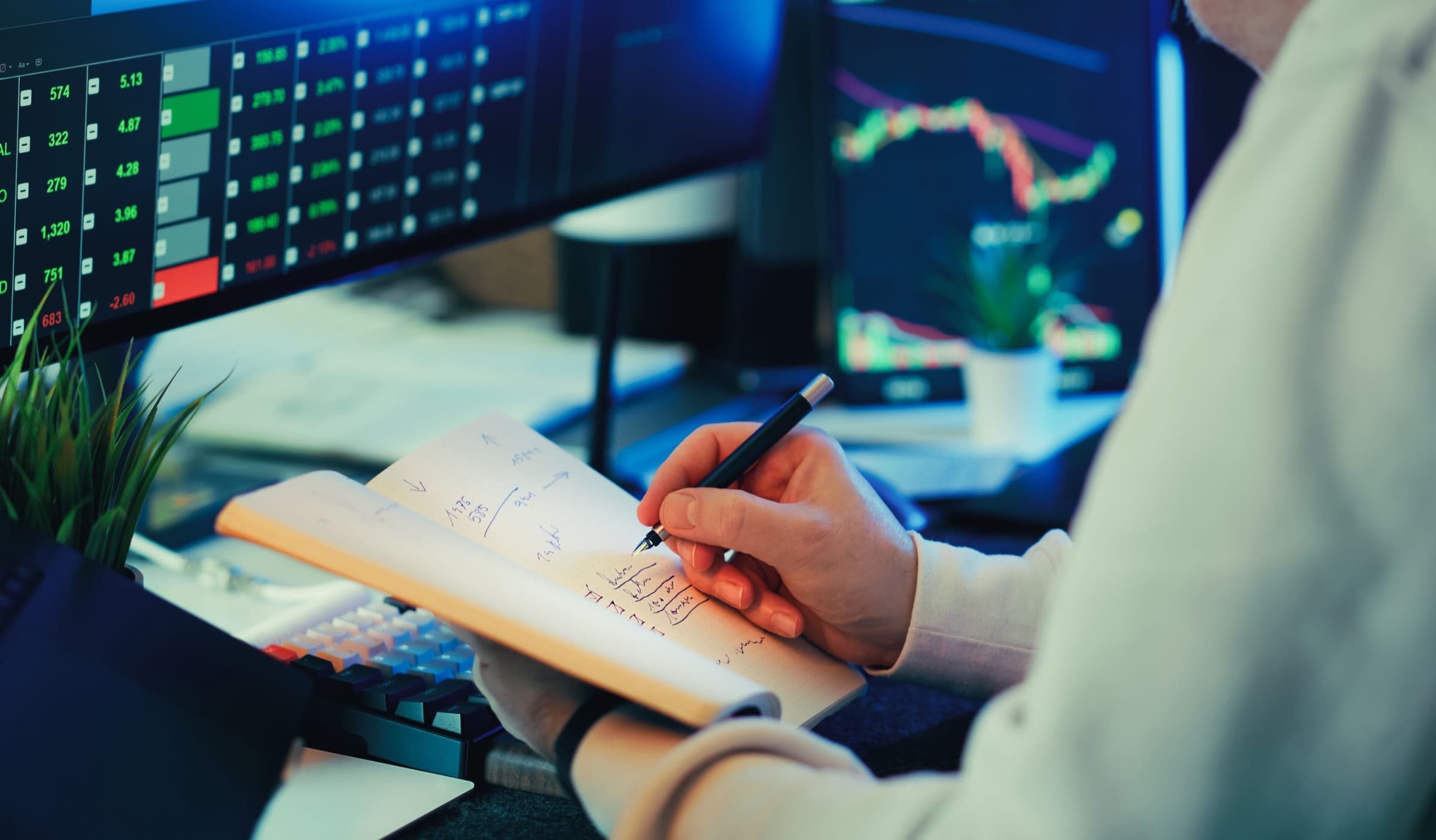 Traders reacting to market results on the exchange floor